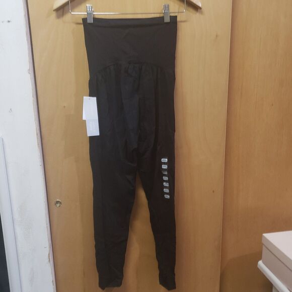 Motherhood NWT maternity black leggings - sz Small - Picture 3 of 4